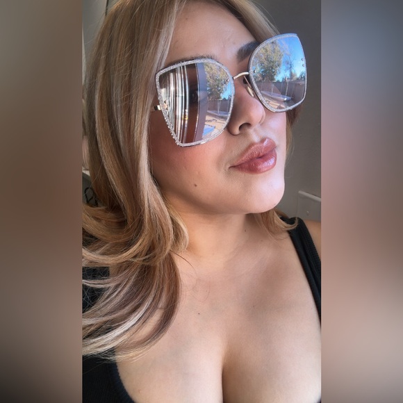 Jimmy Choo Accessories - SALE❤️JIMMY CHOO Letis gradient oversized square sunglasses 🌸